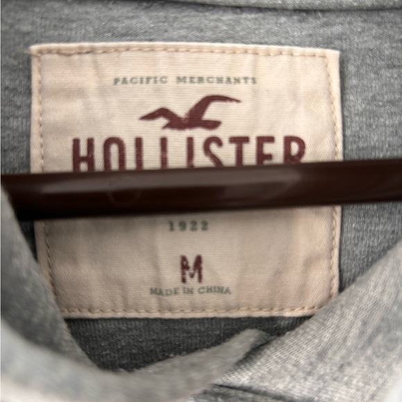 Hollister Hoodie size medium - Picture 3 of 5